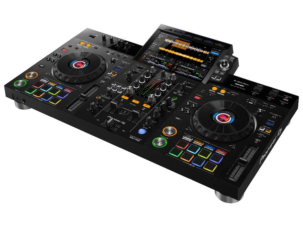 DJ-booth met Pioneer RX3 setup